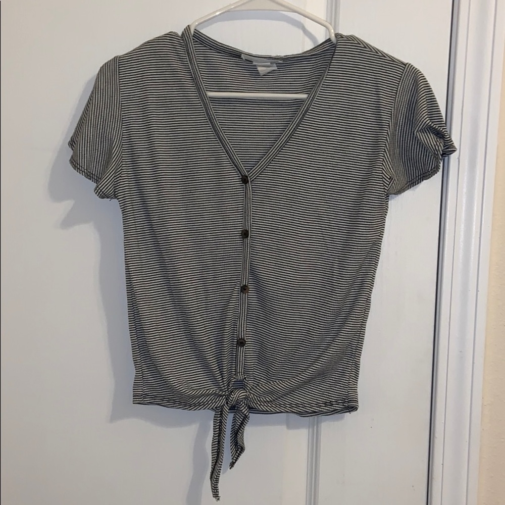 Black and white stripe button shirt